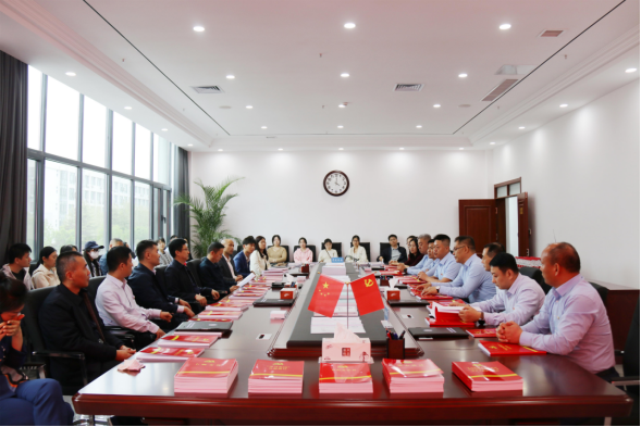 1720594567941492.png 交通工程公司黨建品牌創(chuàng)建工作經(jīng)驗(yàn)做法被國(guó)家重點(diǎn)新聞網(wǎng)站宣傳報(bào)道653.png