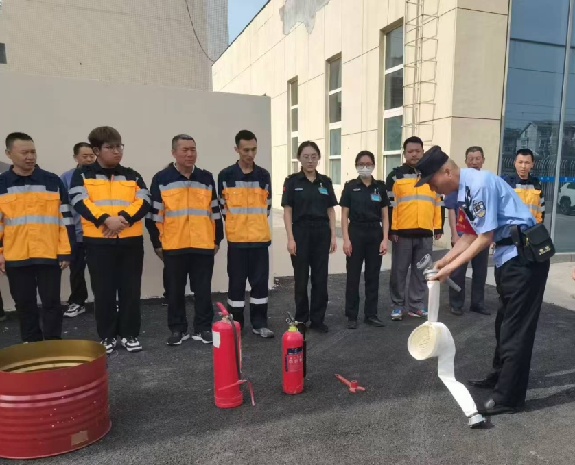 1752716449275833.png 1.png